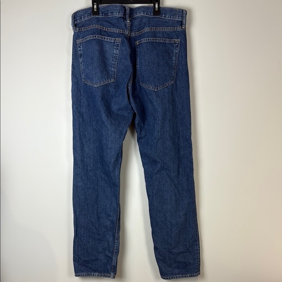 H&M Relaxed Blue Jeans with Classic Denim Texture - Picture 3 of 9